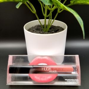 Huda beauty Demi matte cream lipstick